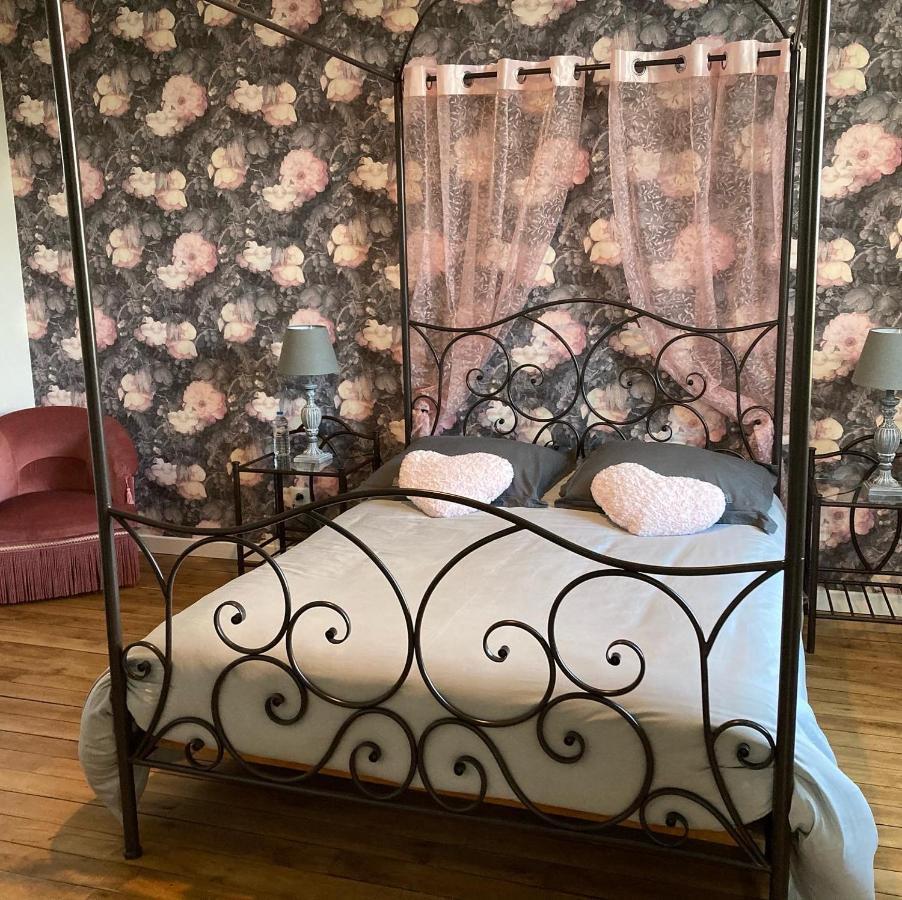 Château de la Bouchatte chambre les Roses Chazemais Extérieur photo